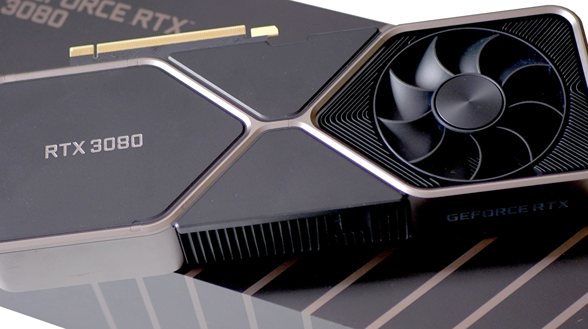 10GB GDDR6X több mint eglég a 4K-s játékhoz.