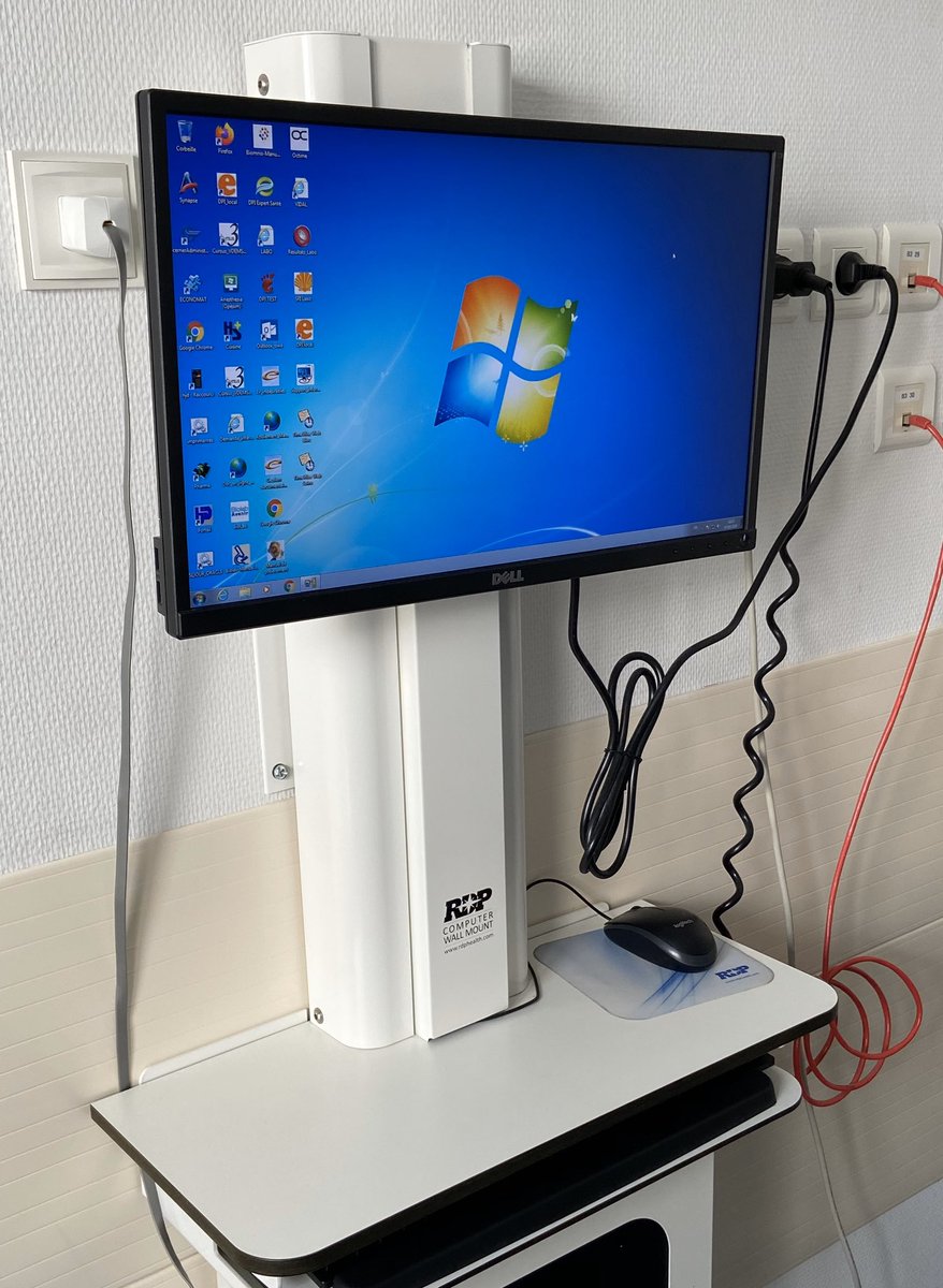 Egy kórház márciusban, és egy szabadon használható Windows 7 internetre kötve