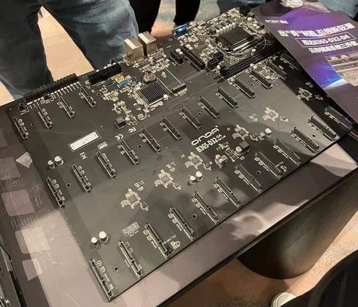 Egyel jabb chipset s asztali RAM foglalatok