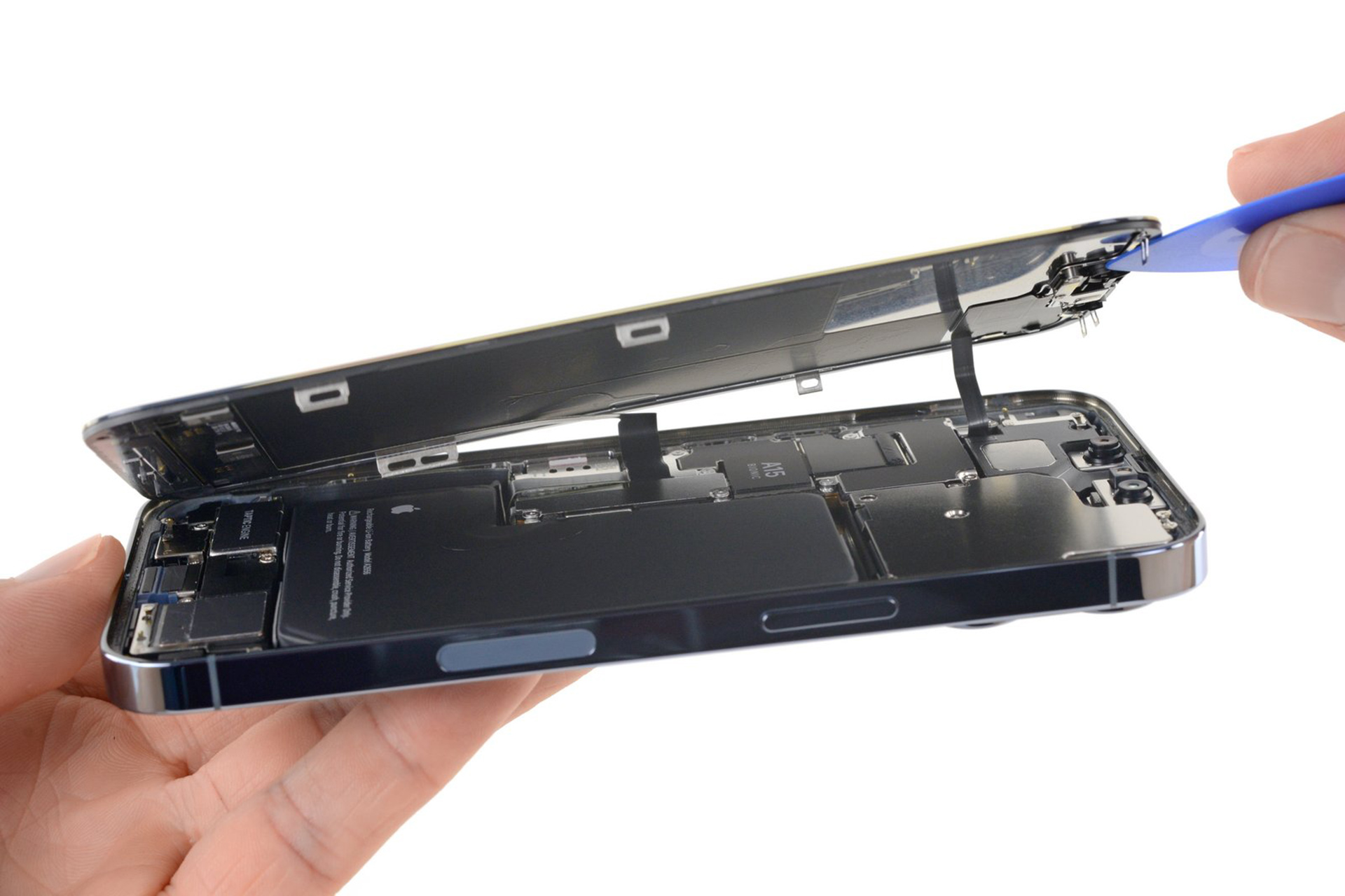 Az Apple a kezünkbe adja a megoldást, ha fizetünk érte. (Kép: iFixit)