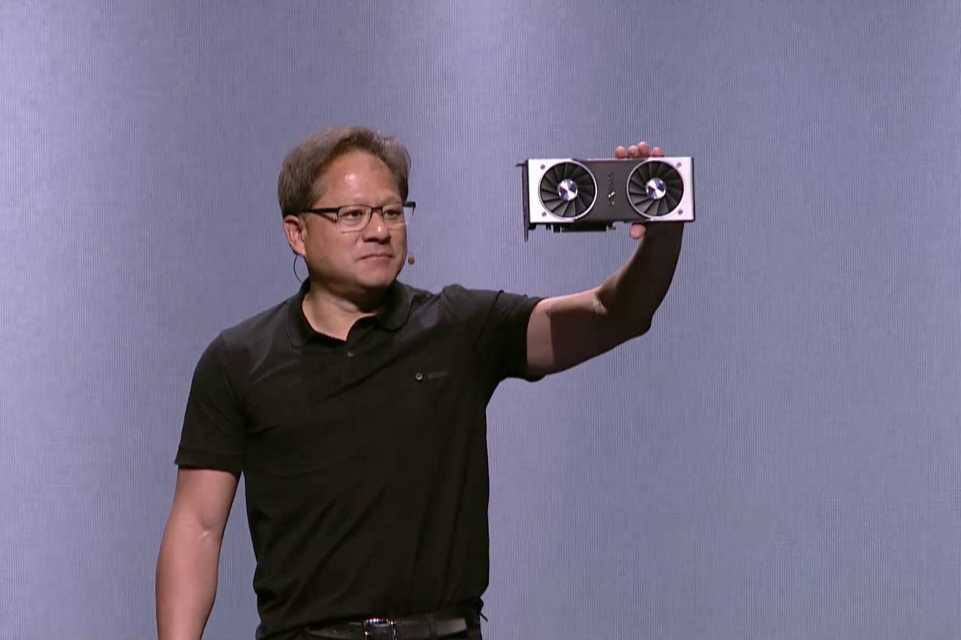 Jensen Huang (NVIDIA CEO) és az öreg RTX 2060 bemutatója.