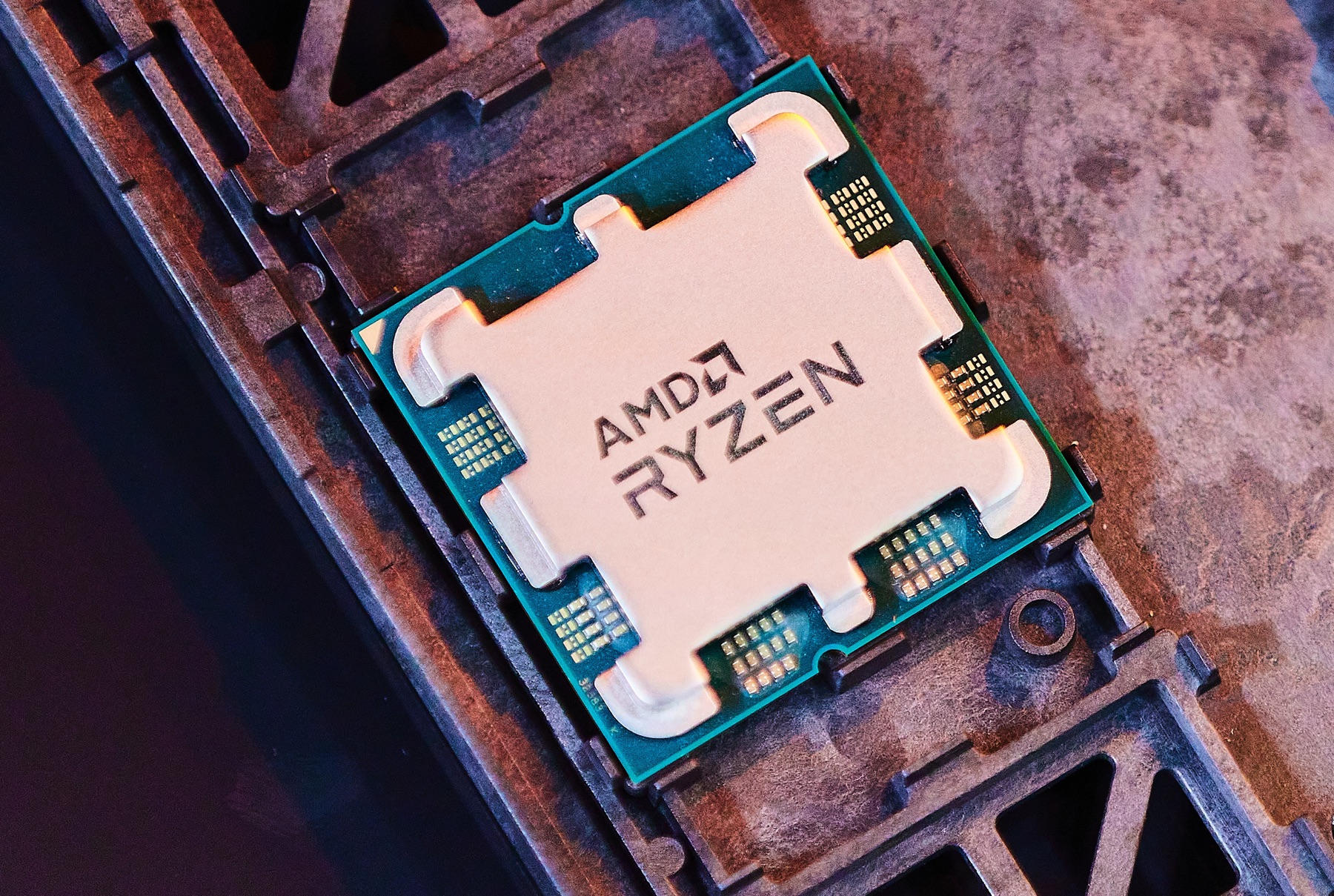 Szép lassan megismerhetjük az AMD 2022-es kínálatát. (Kép: AMD / Videocardz)