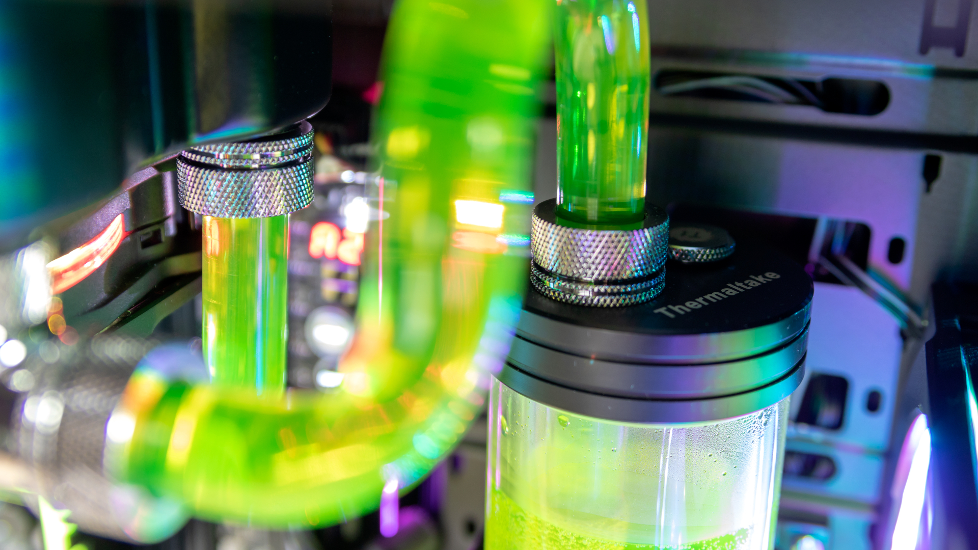 Látványos tartály, nyomásszabályzóval